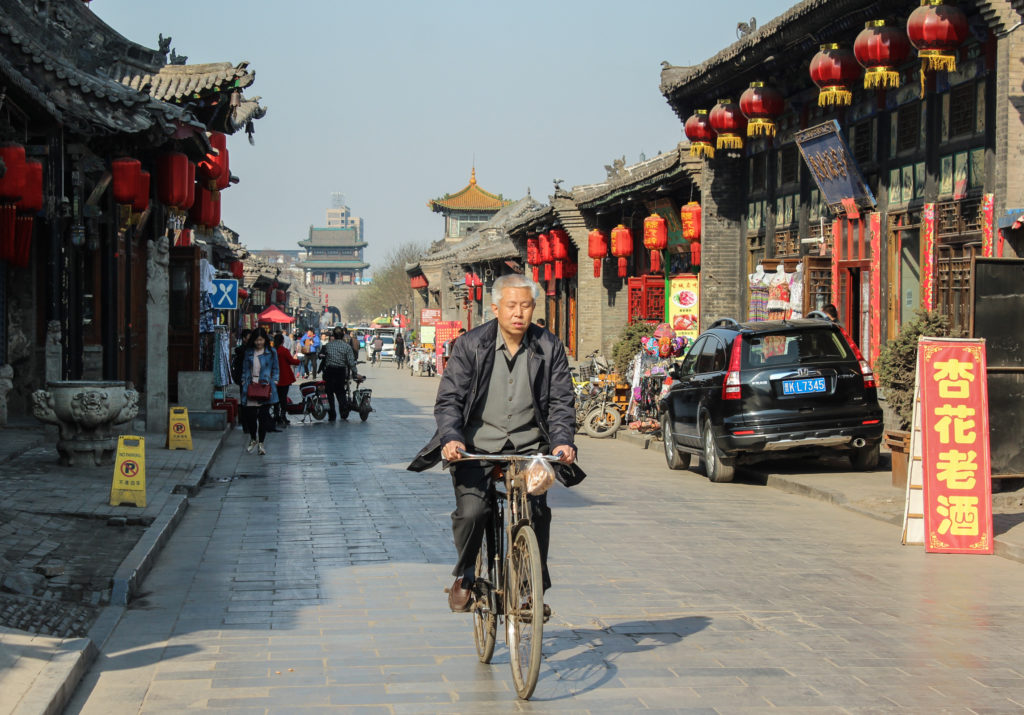 Bike street scene, Pingyao-3
